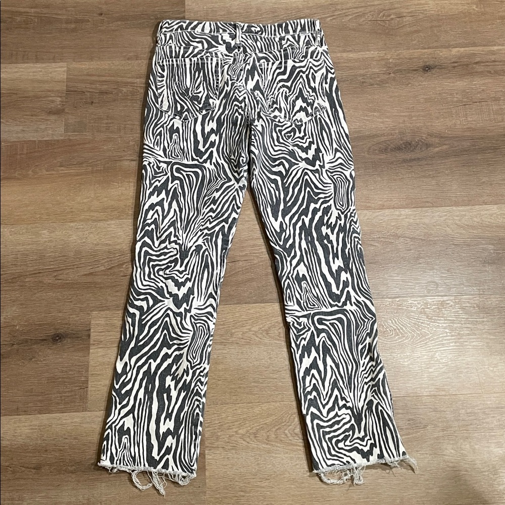 MOTHER High Waisted Rascal Ankle Frey in 'Hoofin It' White and Black Pattern - Picture 2 of 16